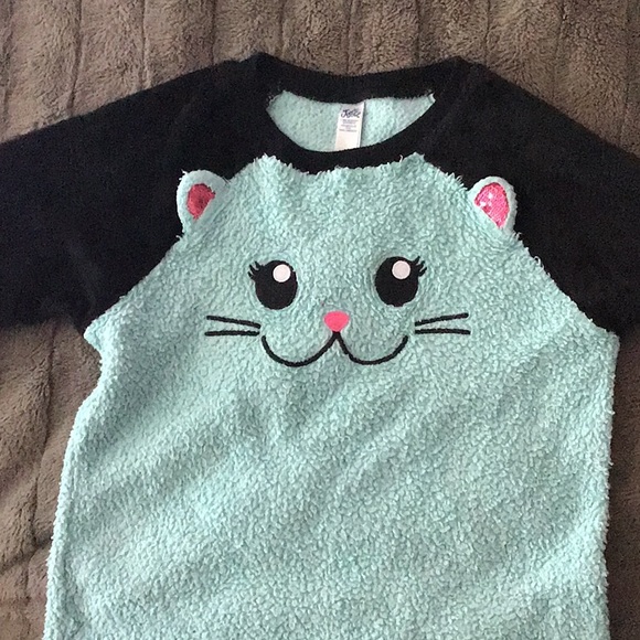💫( 3 for 20) Super cozy and cute pyjama set! - Picture 1 of 3